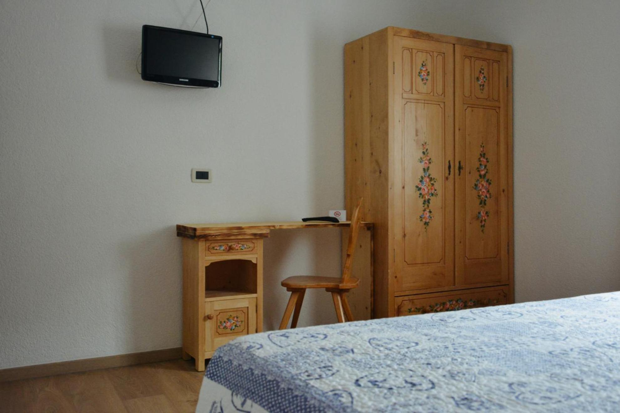 Hotel Nes Crepes Pozza di Fassa Pokój zdjęcie