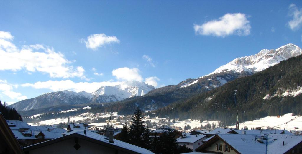 Hotel Nes Crepes Pozza di Fassa Pokój zdjęcie