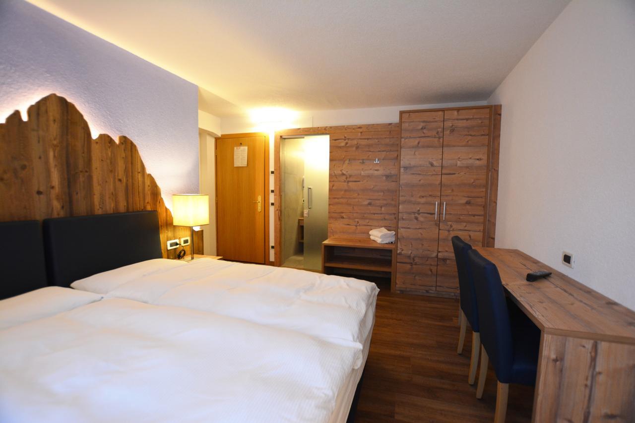 Hotel Nes Crepes Pozza di Fassa Zewnętrze zdjęcie