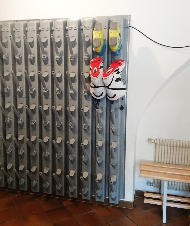 Hotel Nes Crepes Pozza di Fassa Zewnętrze zdjęcie