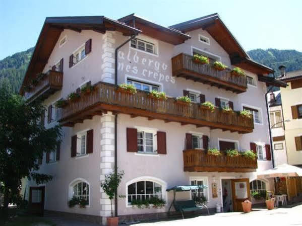 Hotel Nes Crepes Pozza di Fassa Zewnętrze zdjęcie