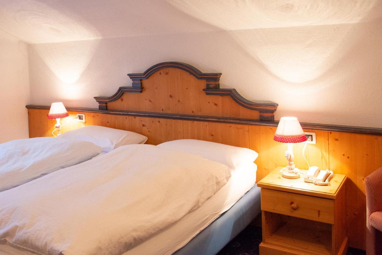 Hotel Nes Crepes Pozza di Fassa Zewnętrze zdjęcie